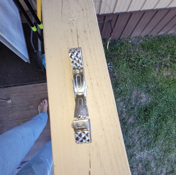 Vintage Channel Quartz Woman's Designer Watch - Picture 9 of 12